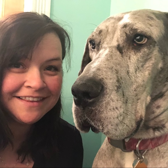 Meet your Posher, Nicole - Picture 3 of 6